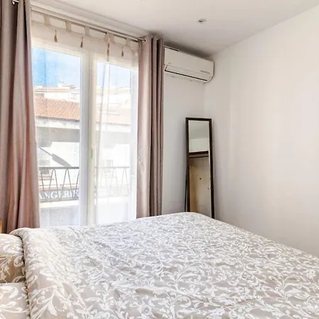 Apartment 2-3 Pieces Au Coeur D'antibes- & Gare A Pied *